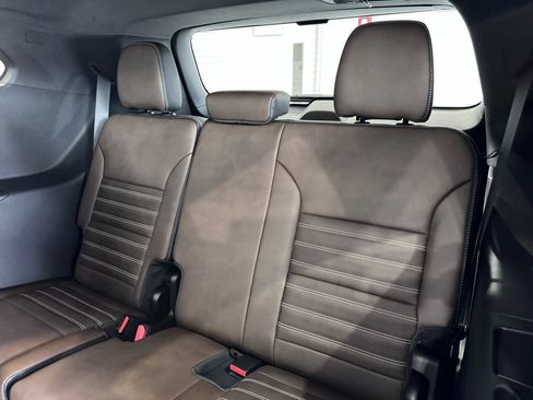 Certified 2026 GMC Acadia Denali Ultimate AWD/4WD image 13