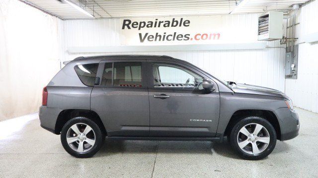 Used 2017 Jeep Compass High Altitude FWD image 4