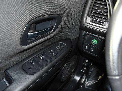 Used 2021 Honda HR-V Sport image 31