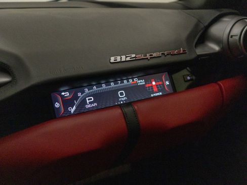 Used 2020 Ferrari 812 Superfast image 31