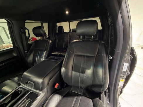 Used 2018 Ford F150 XLT w/ Equipment Group 302A Luxury RWD image 16