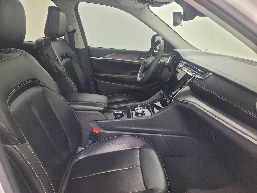Used 2023 Jeep Grand Cherokee Limited AWD/4WD image 21