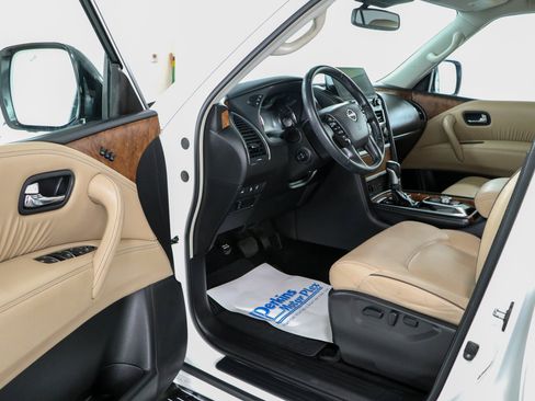 Used 2023 Nissan Armada SL w/ Captain's Chairs Package RWD image 3