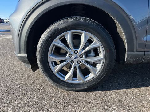 Used 2023 Ford Explorer XLT w/ Equipment Group 202A image 30