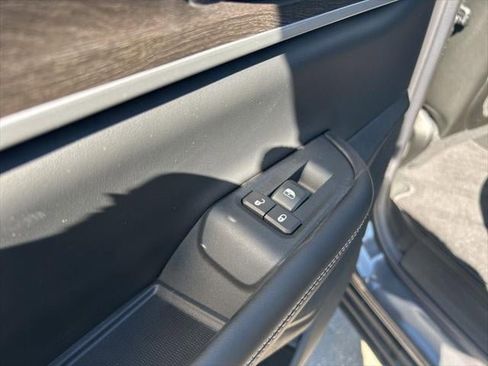 New 2026 Jeep Grand Cherokee Altitude AWD/4WD image 36