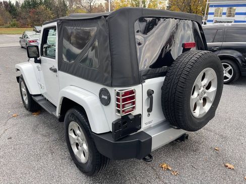 Used 2014 Jeep Wrangler Sahara w/ Connectivity Group AWD/4WD image 4