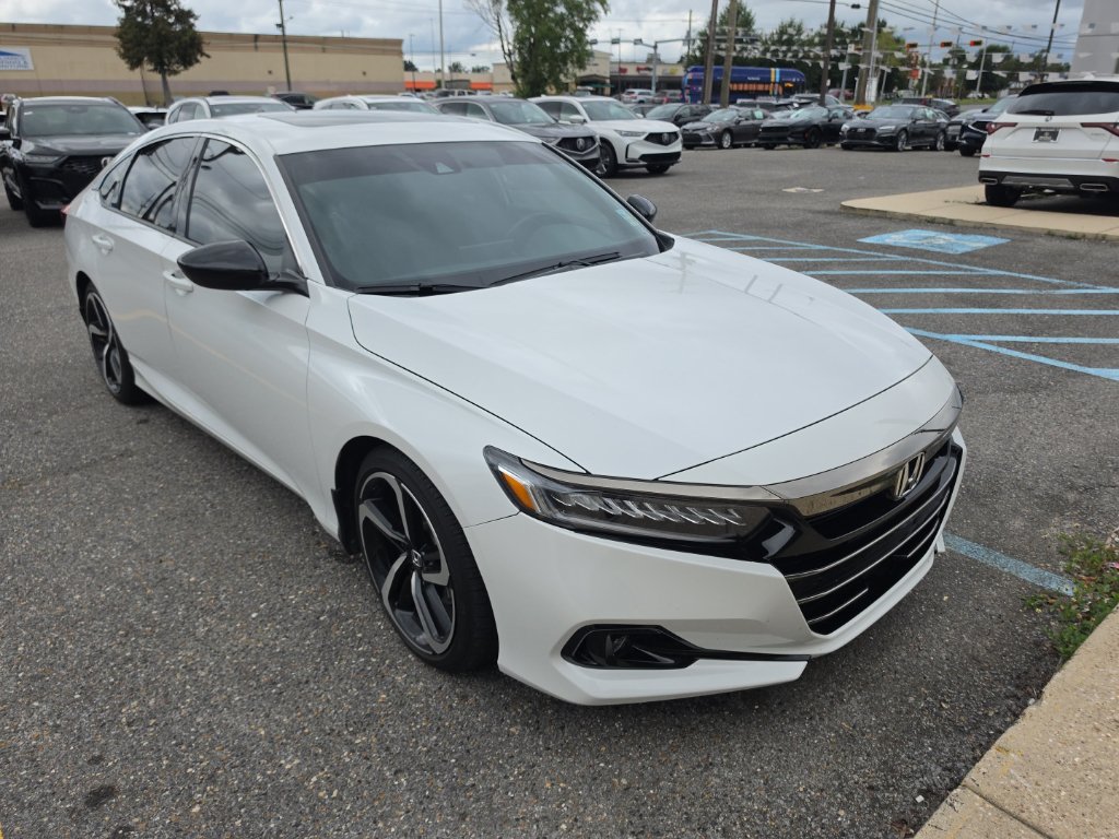 Used 2022 Honda Accord Sport image 3