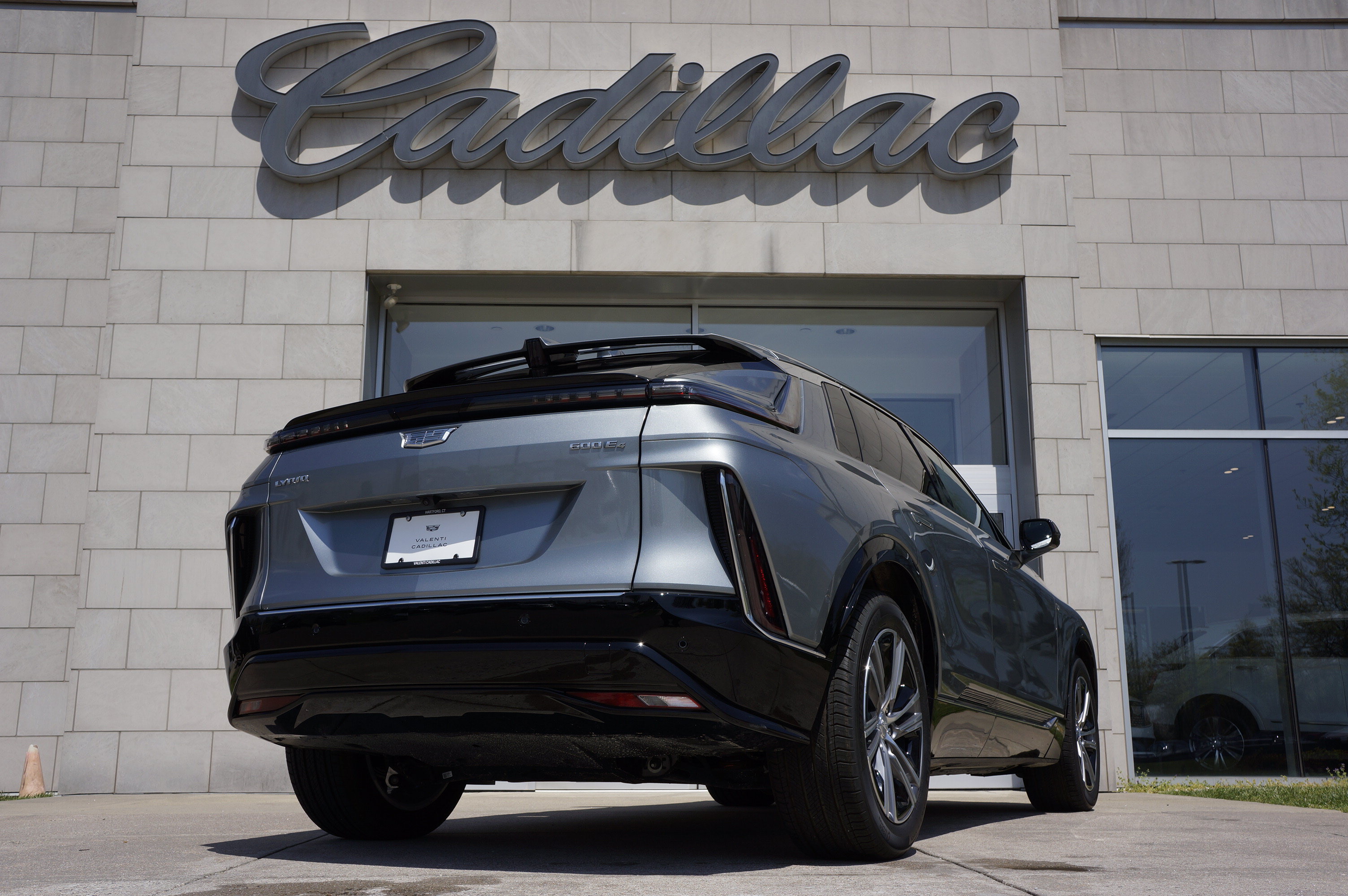 Used 2024 Cadillac Lyriq Tech RWD image 4