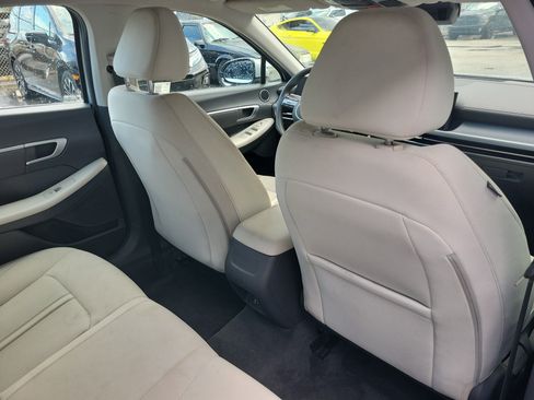 Used 2025 Hyundai Sonata SEL FWD image 8