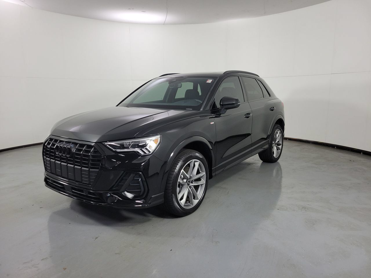 Used 2024 Audi Q3 2.0T Premium AWD/4WD image 9