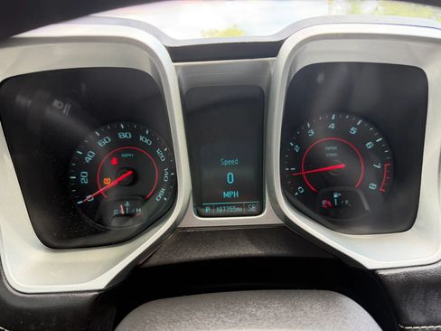 Used 2015 Chevrolet Camaro LS RWD image 10