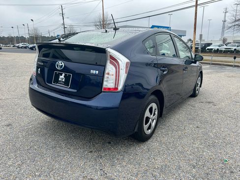 Used 2013 Toyota Prius Four image 19