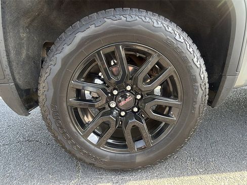 Used 2024 GMC Sierra 1500 Elevation image 18