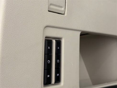 Used 2023 Lincoln Navigator L Black Label image 11