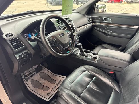 Used 2016 Ford Explorer Limited w/ Equipment Group 301A AWD/4WD image 19