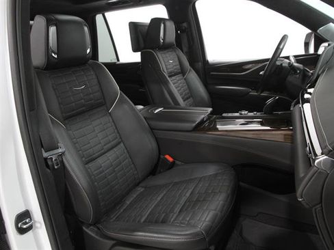 Certified 2023 Cadillac Escalade Premium Luxury Platinum image 20