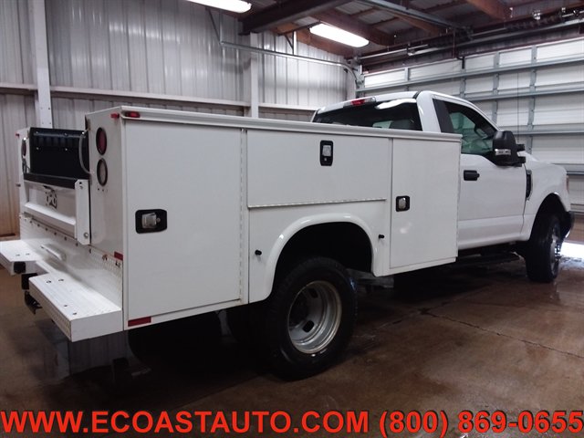 Used 2017 Ford F350 XL w/ Power Equipment Group AWD/4WD image 4
