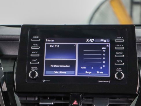 Used 2022 Toyota Camry SE FWD image 19