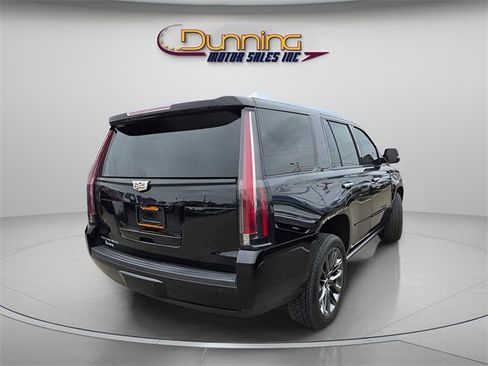 Used 2020 Cadillac Escalade Premium Luxury w/ Escalade Sport Edition image 5
