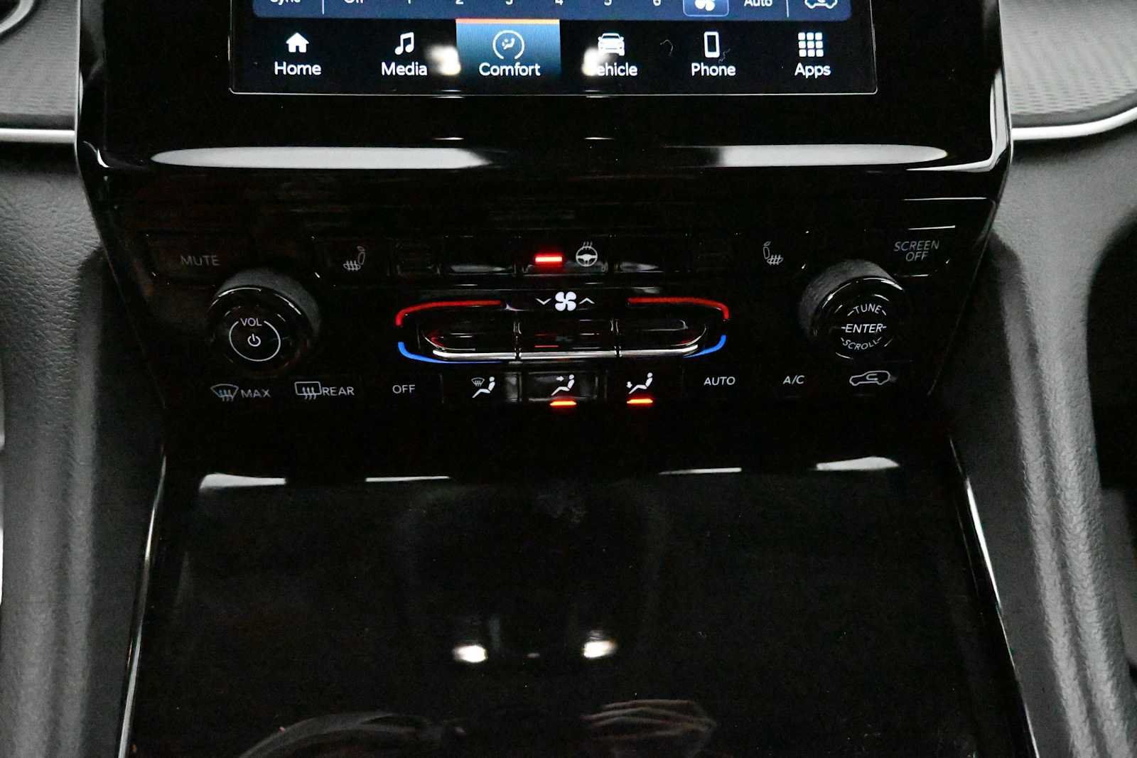 Used 2023 Jeep Grand Cherokee L Laredo w/ Luxury Tech Group I AWD/4WD image 9
