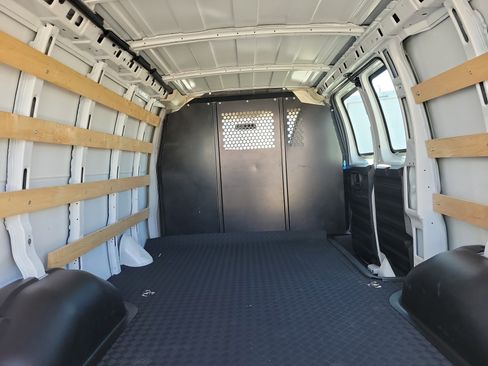 Used 2024 Chevrolet Express 2500 w/ Driver Convenience Package image 12