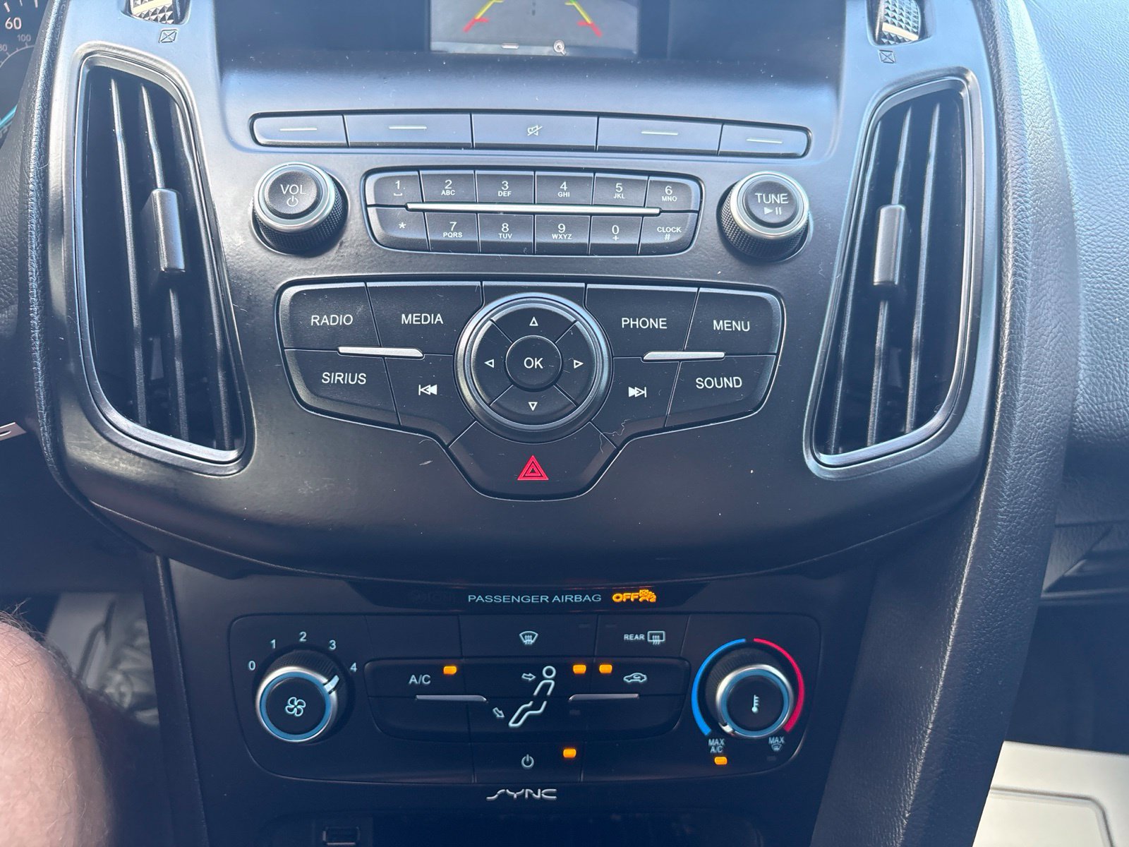 Used 2018 Ford Focus SE FWD image 23
