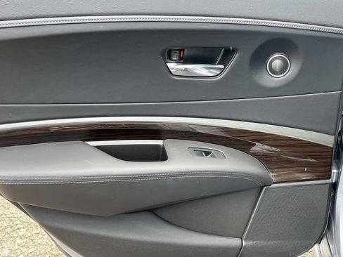 Used 2017 Acura RLX w/ Technology Package FWD image 20