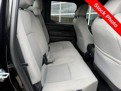 Used 2025 Toyota Tacoma SR AWD/4WD image 12
