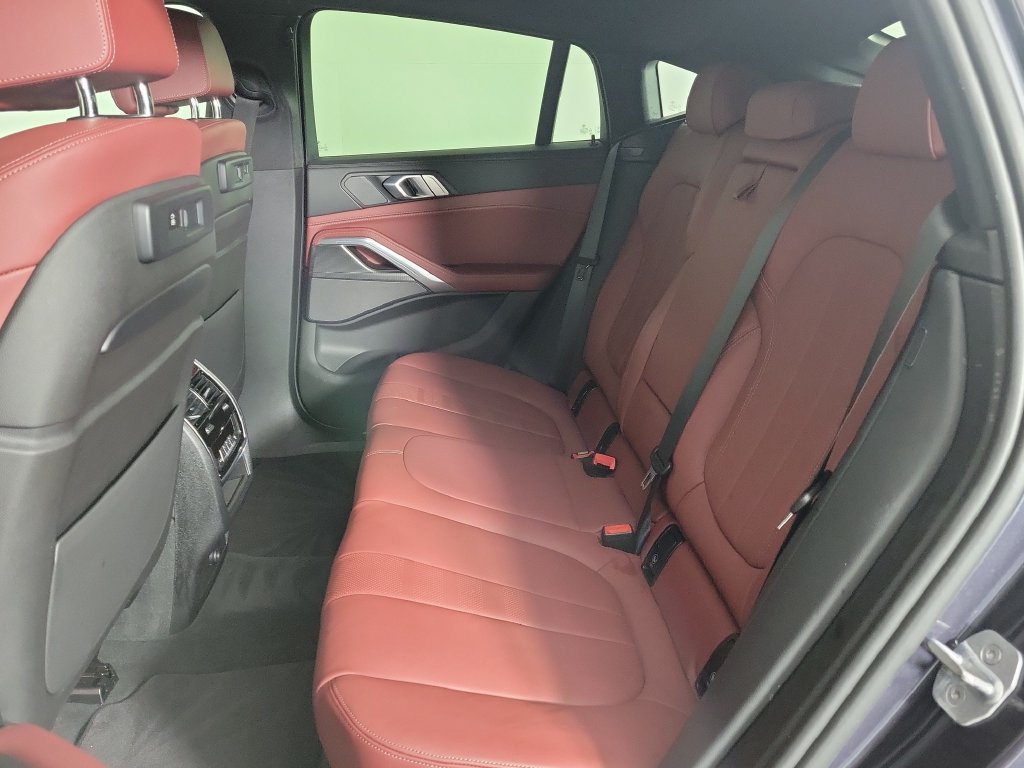 Used 2020 BMW X6 M50i AWD/4WD image 12