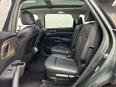 Certified 2023 Kia Sorento X-Line EX AWD/4WD image 11