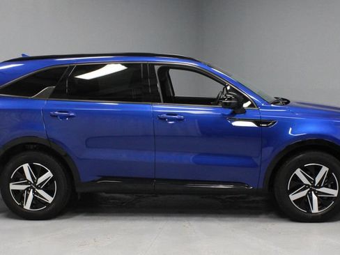 Used 2023 Kia Sorento S w/ Panoramic Sunroof Package FWD image 6