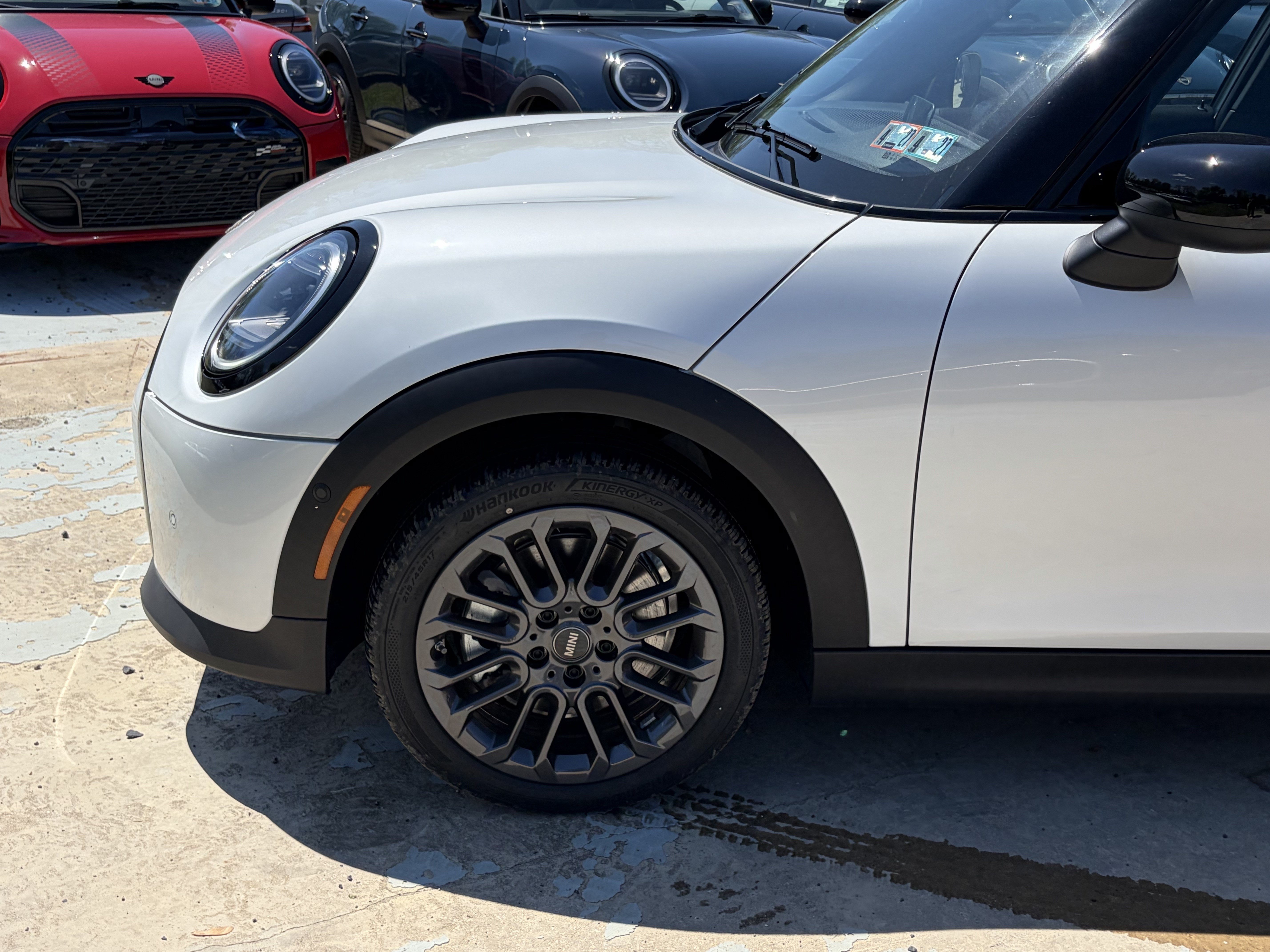 Used 2026 MINI Cooper 4-Door Hardtop FWD image 4