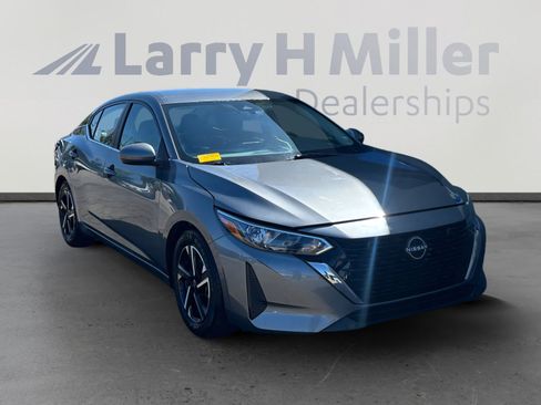 Used 2024 Nissan Sentra SV FWD image 8