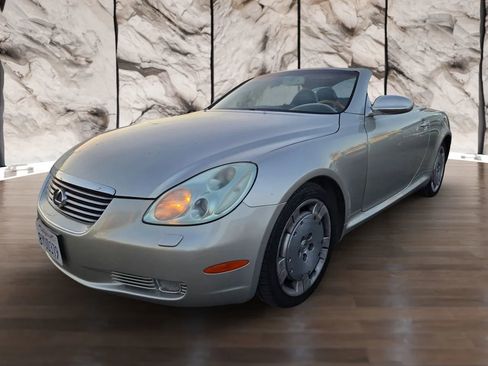 Used 2002 Lexus SC 430 Convertible image 4