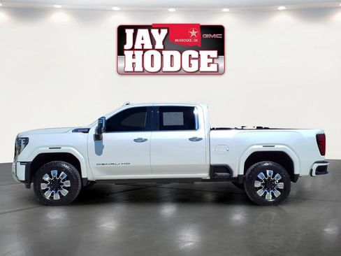 Used 2025 GMC Sierra 2500 Denali w/ Denali Reserve Package AWD/4WD image 8