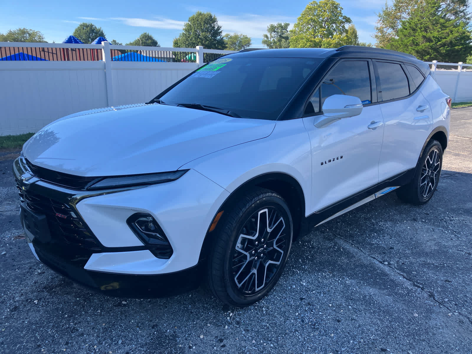 Used 2025 Chevrolet Blazer RS w/ Driver Confidence II Package AWD/4WD image 1