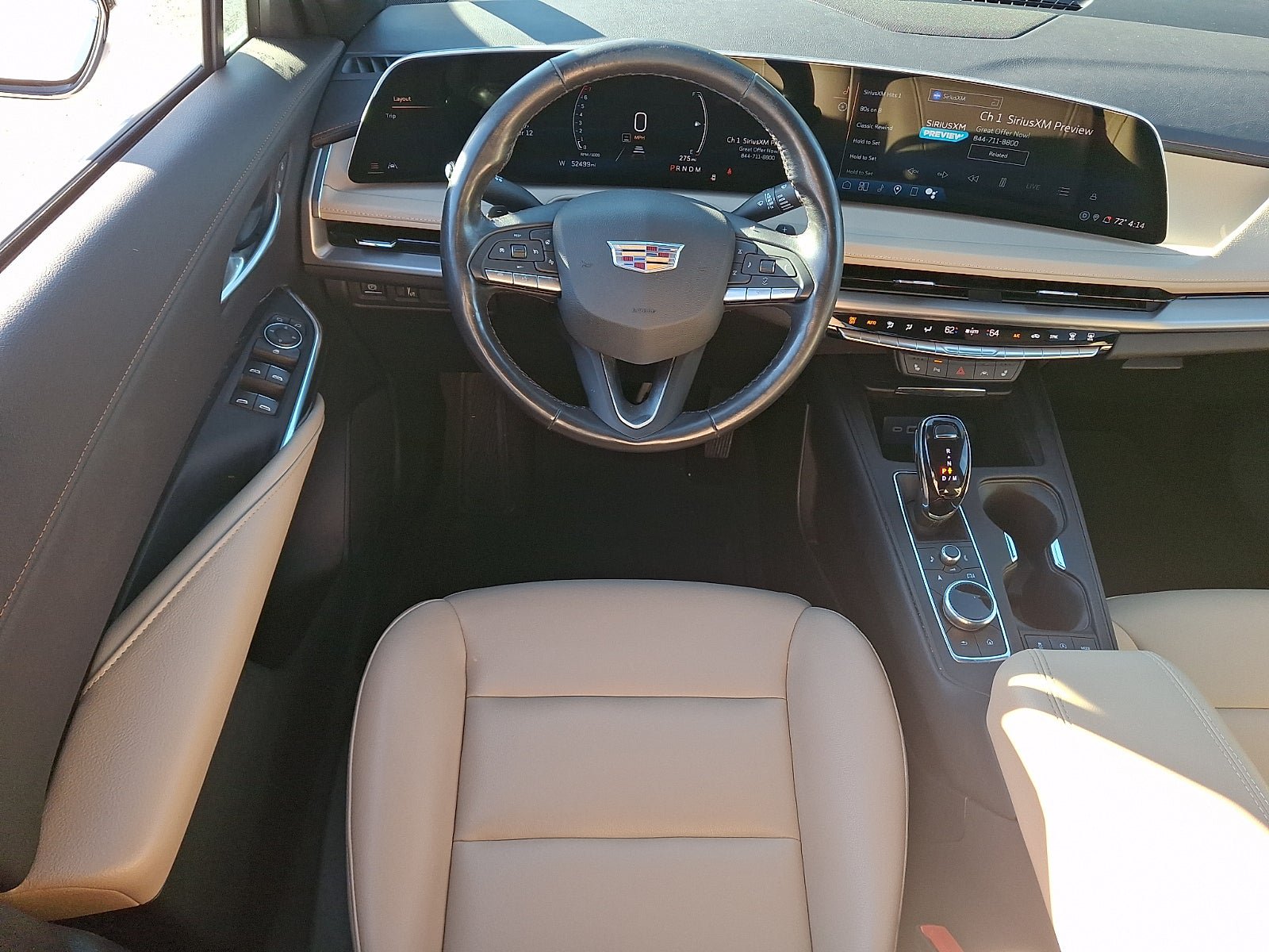 Used 2024 Cadillac XT4 Luxury w/ Cold Weather Package FWD image 19