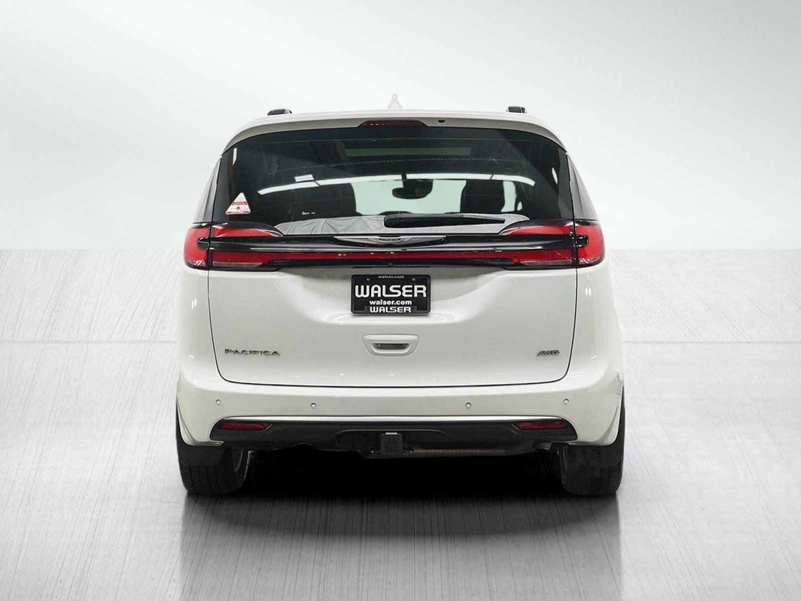 Used 2022 Chrysler Pacifica Pinnacle AWD/4WD image 4