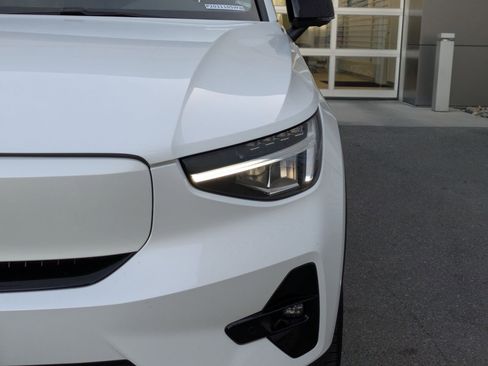 Certified 2023 Volvo C40 P8 Recharge Plus image 10