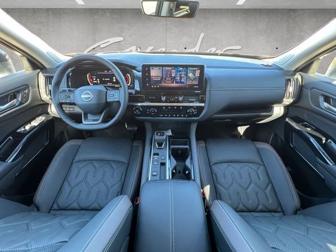 New 2026 Nissan Pathfinder Platinum image 20