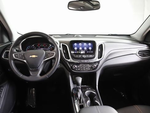 Used 2022 Chevrolet Equinox Premier image 15