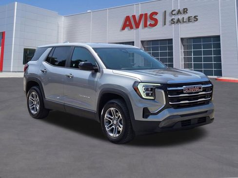 Used 2025 GMC Terrain Elevation AWD/4WD image 3