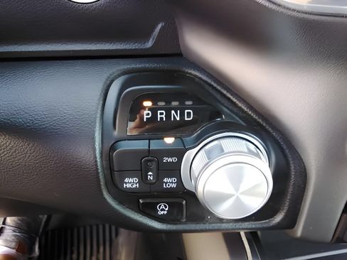 Used 2023 RAM 1500 Laramie AWD/4WD image 17