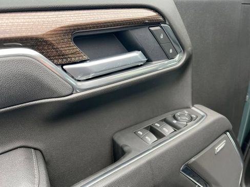 New 2025 Chevrolet Silverado 1500 LT Trail Boss w/ Convenience Package II AWD/4WD image 11