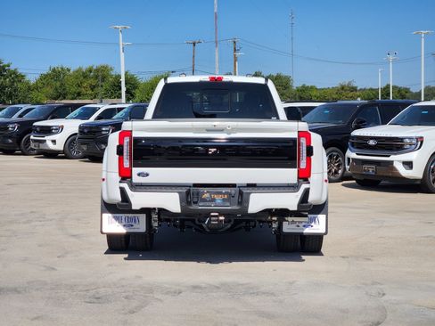 New 2026 Ford F450 Platinum w/ FX4 Off-Road Package AWD/4WD image 8