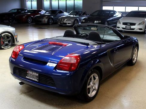 Used 2001 Toyota MR2 image 10