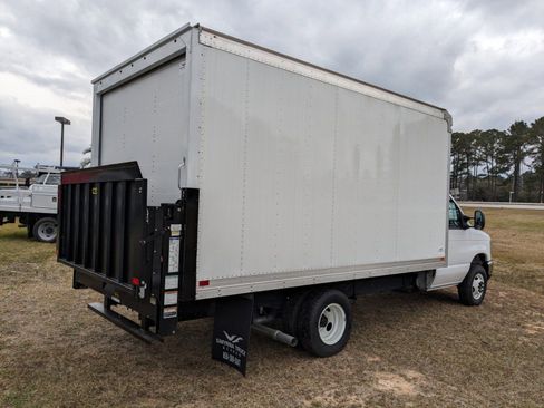 New 2024 Ford E-350 and Econoline 350 Super Duty w/ Power Windows & Locks Group image 4