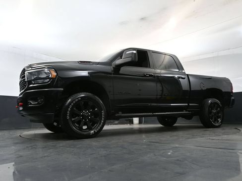 Used 2024 RAM 2500 Big Horn w/ Night Edition AWD/4WD image 20