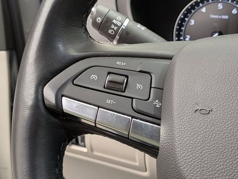 Certified 2023 Cadillac XT4 Luxury FWD image 11