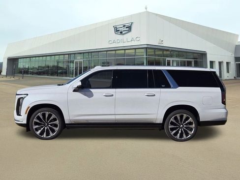 New 2026 Cadillac Escalade ESV Luxury image 3